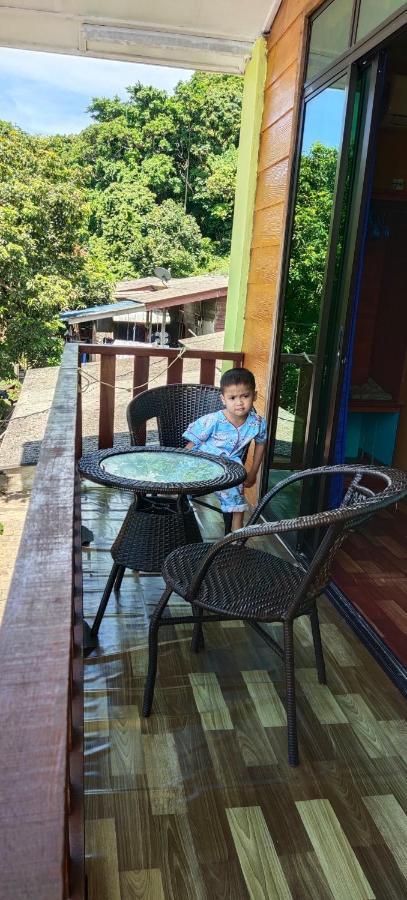 Perhentian Hazipah Hotel Kampong Pasir Hantu Bagian luar foto