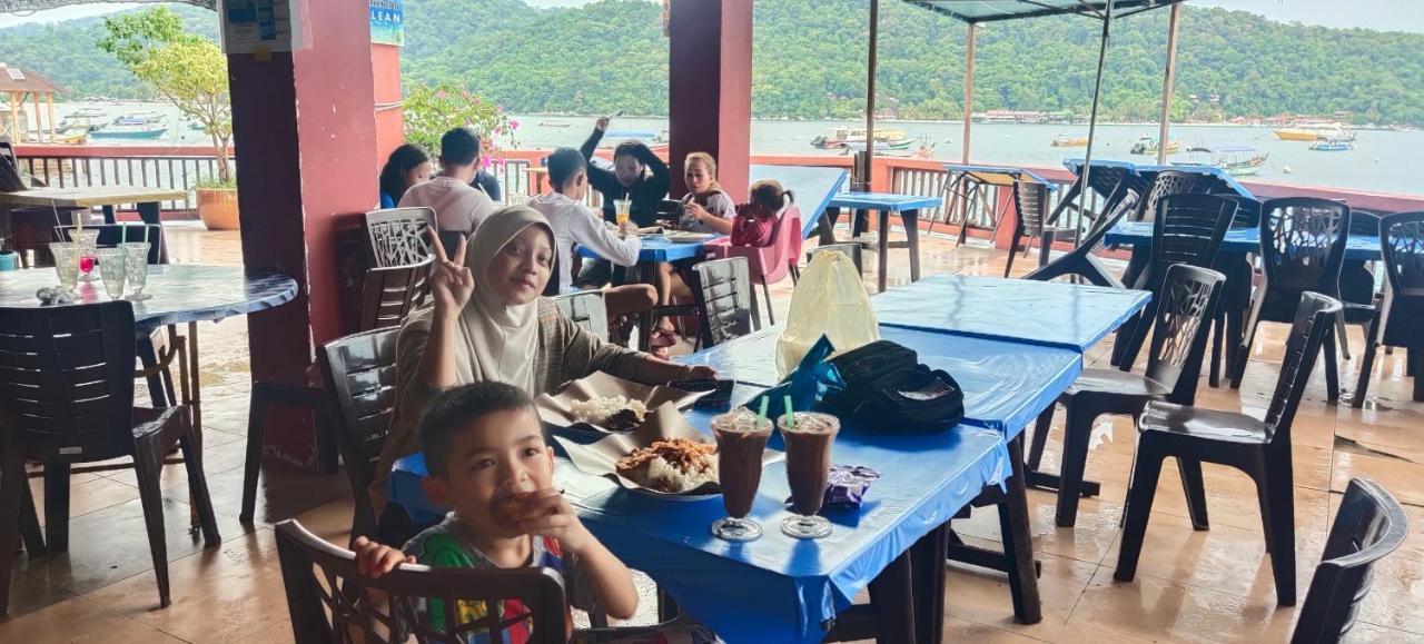 Perhentian Hazipah Hotel Kampong Pasir Hantu Bagian luar foto