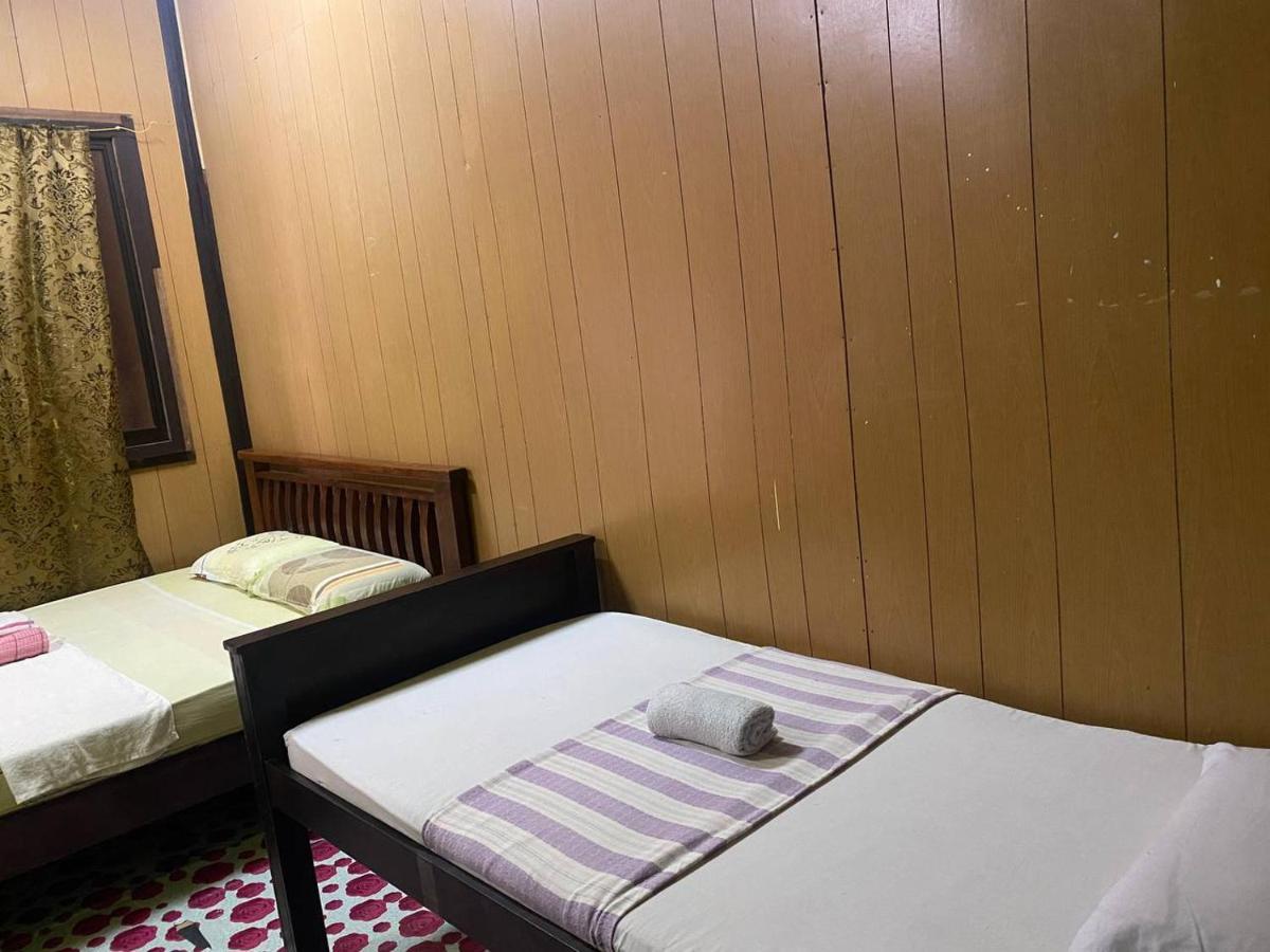 Perhentian Hazipah Hotel Kampong Pasir Hantu Bagian luar foto